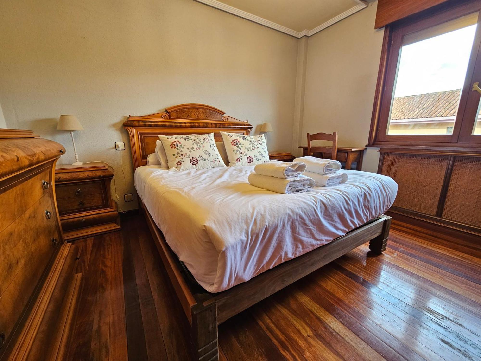Apartmán 15A04 Duplex Y Garaje En Centro Llanes Exteriér fotografie